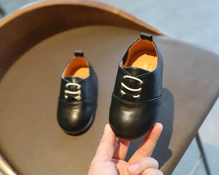 2021 New Spring Children Casual Shoes White Dress Shoes Girls Boys Soft Bottom Black Brown Kids Leather Shoes Slip On E02133 2021 New Spring Children Casual Shoes White Dress Shoes Girls Boys Soft Bottom Black Brown Kids Leather Shoes Slip On E02133