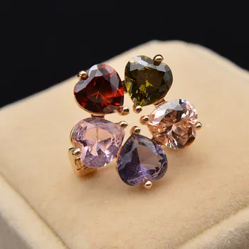 

CINDY XIANG 5 Colors Available Zircon Small Flower Collar Pin Brooches For Women Summer Design Tinny Brooch BR10-0025