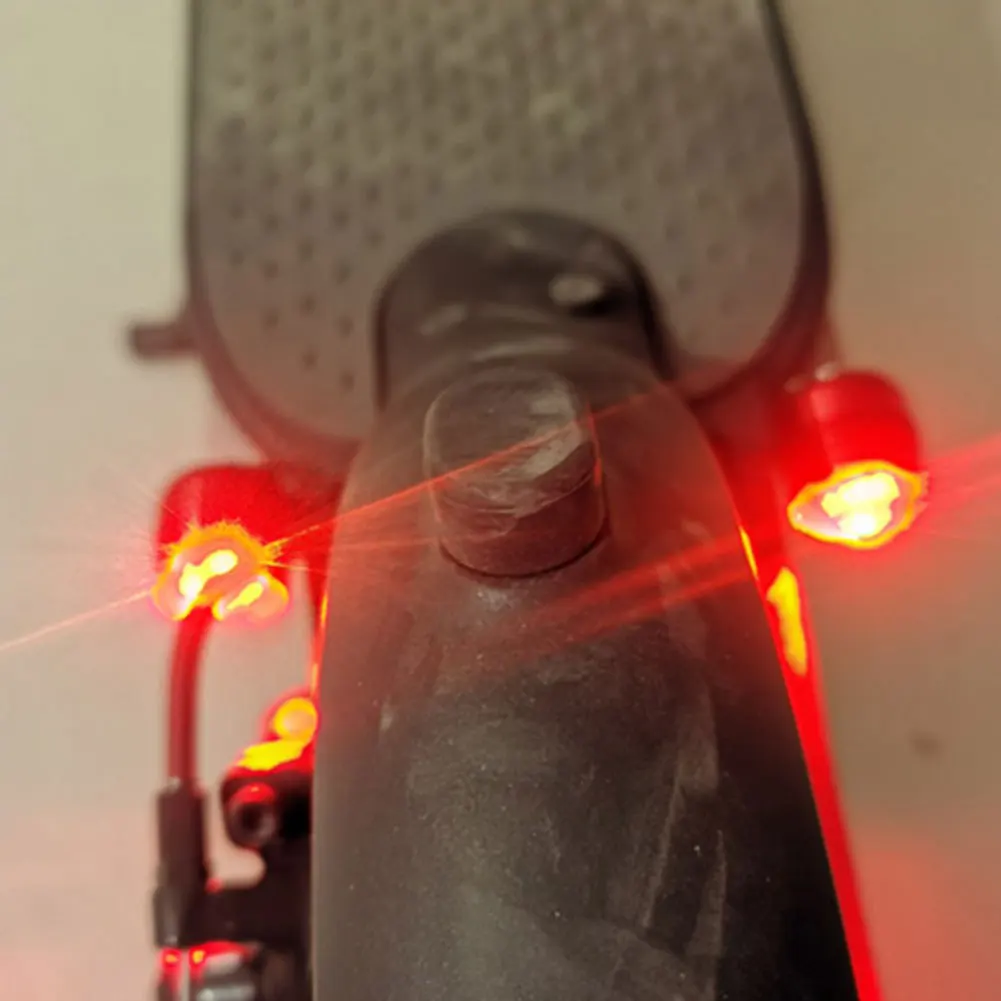 Paire de feu arrière pour électrique — free download