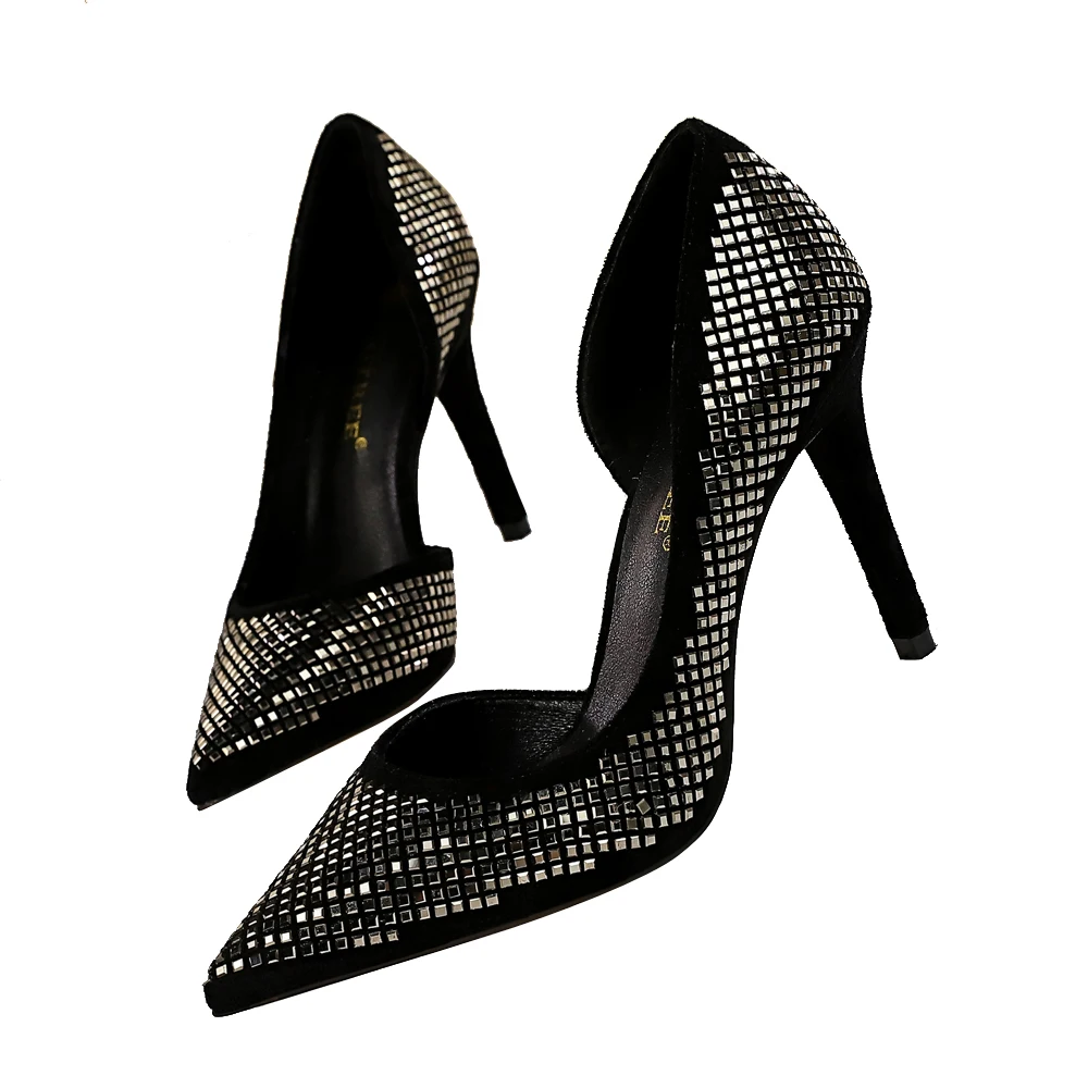 

Fashion sexy nightclub was thin high-heeled side hollow suede shallow mouth pointed metal sequined shoes