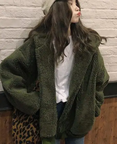 Женское осенне-зимнее плотное короткое пальто из овечьей шерсти, куртки, Дамское пальто на молнии с капюшоном, верхняя одежда, парка, винтажная, размера плюс, свободная - Цвет: Зеленый