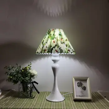 

KD solid color grid series lampshade Mermaid classic nostalgic aristocratic ceramic base bedroom lamp reading table lamp