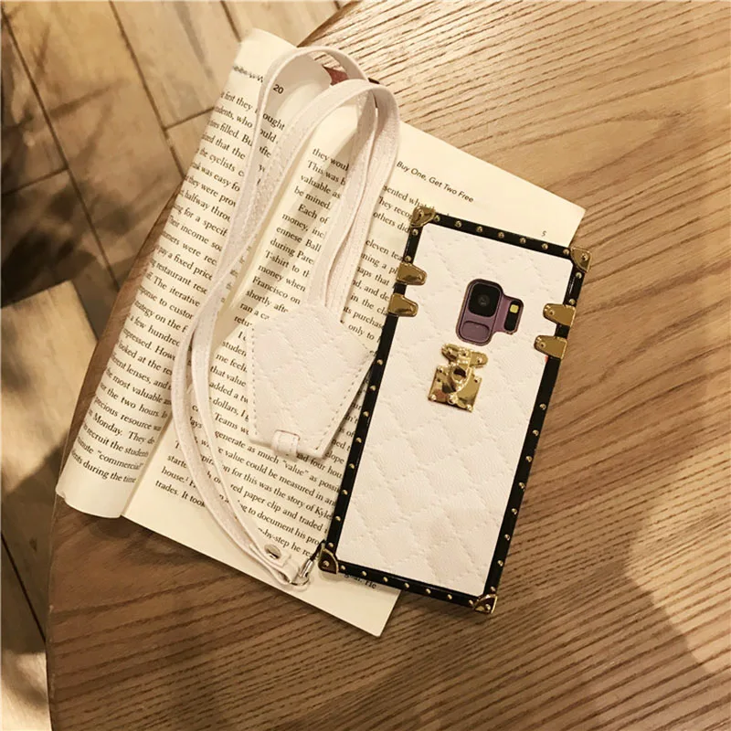 YHBBCASES модный кожаный квадратный чехол для телефона samsung Note 10 8 9 роскошные золотые заклепки Чехлы для samsung Galaxy S10 S8 S9 Plus - Цвет: White