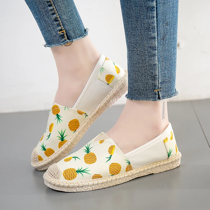 

Cloth shoes female 2019 new strawberry casual fashion soft bottom Korean fisherman shoes