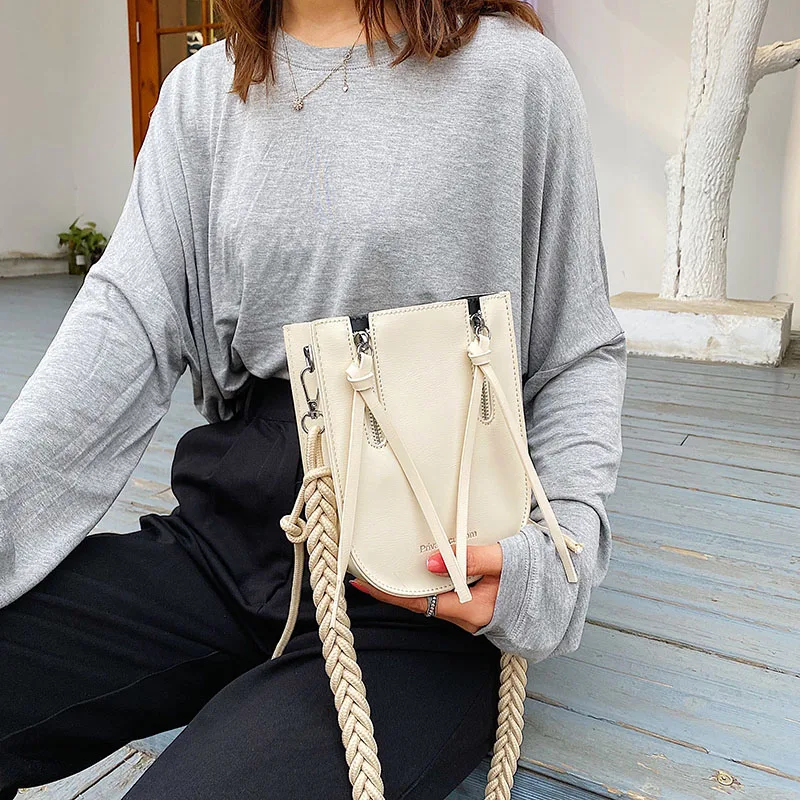 

Women Tassel Shoulder Bags Removable Shoulder Strap Bag Fashion New Lady Handbags PU Luxury Crossbody Messenger Bag Female Purse