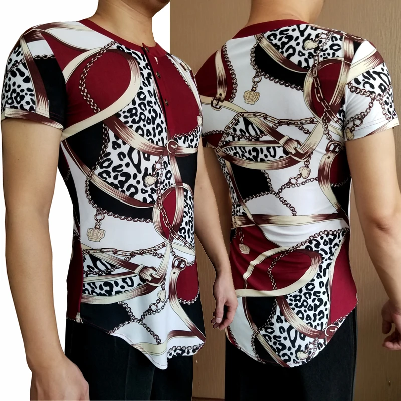 三颗扣子款式标题3