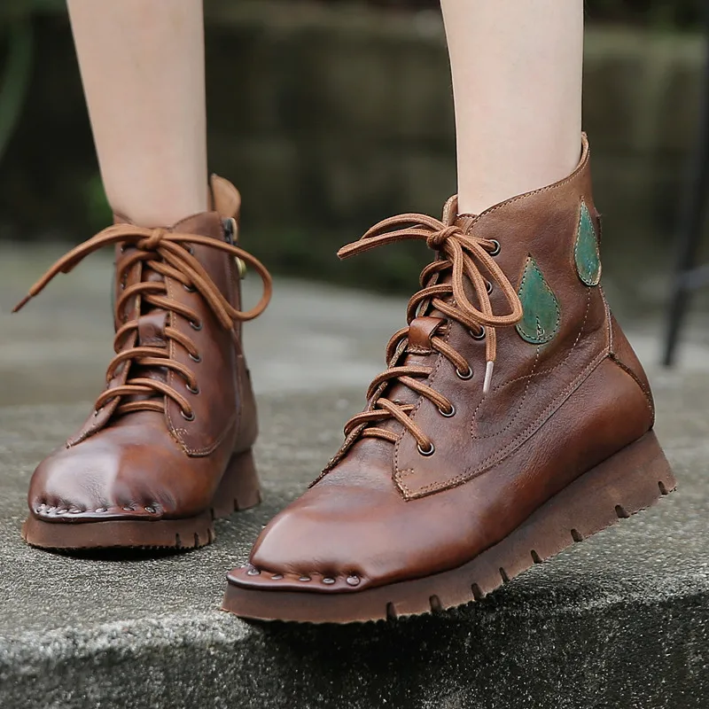 

2019 autumn winter lace up women's ankle boots pointed low heel Martin boots wedeges casual sneakers women shoes