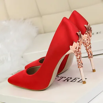 

2019 spring new fashion female pointed shallow mouth single shoes silver high heel stiletto wild red bridal wedding shoes