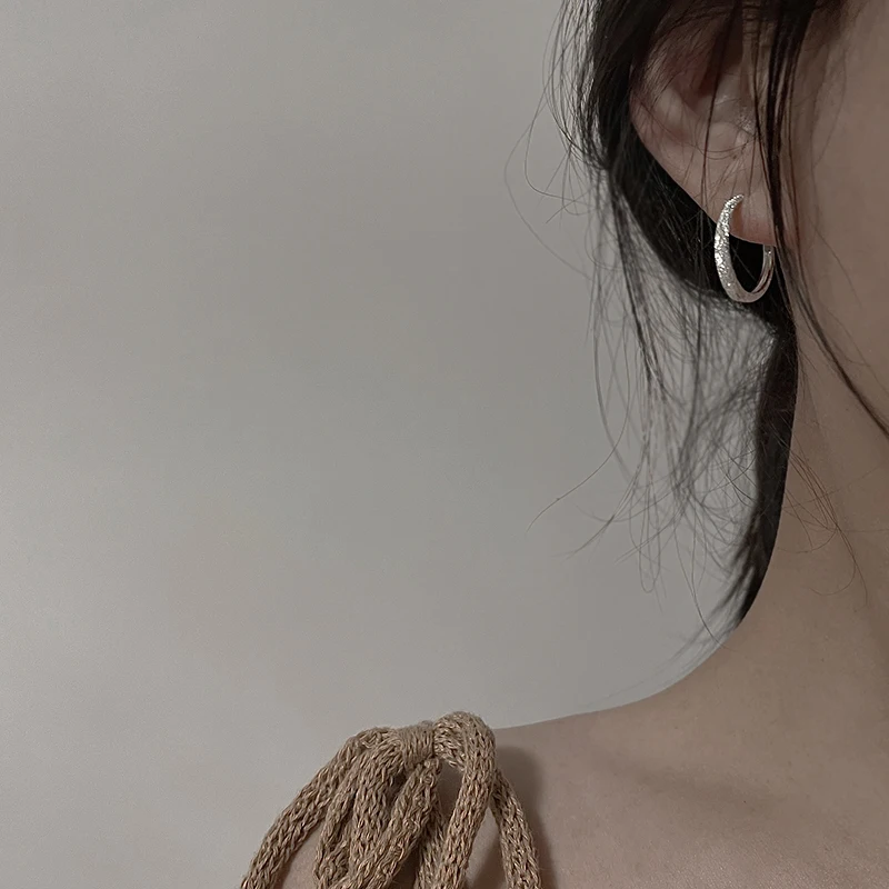 Женские серьги-клипсы серебристо-белые 925 | Украшения и аксессуары