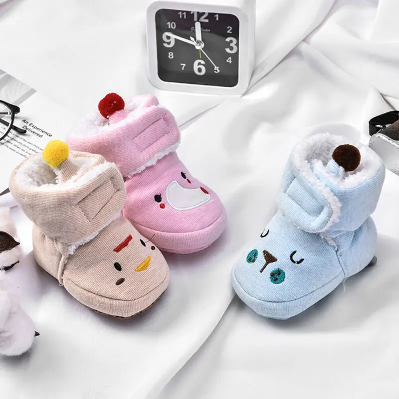 Зимние теплые хлопковые мягкие Меховые ботинки для новорожденных; Милые Зимние ботиночки с героями мультфильмов для мальчиков и девочек; обувь для малышей 0-18 месяцев