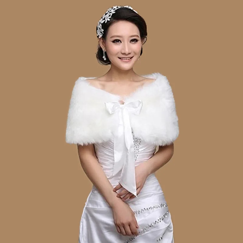 In Stock Fur Shawl Wedding Wrap For Formal Dress Cheongsam Married Outerwear Bridal Cape Autumn Winter Jacket Bolero OJ00165