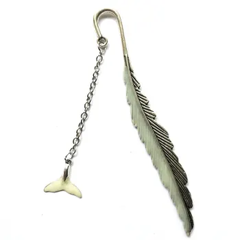 

1pc Luminous Night Whale Tail Bookmark Leather Shape Bookmark Teacher Gifts Bookmarks For Books