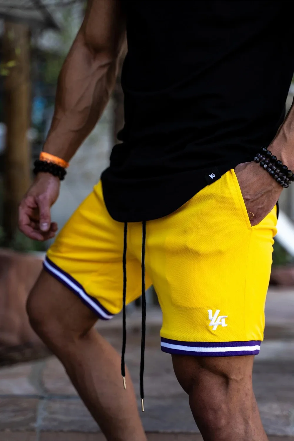 

New Men Fitness Bodybuilding Shorts Man Summer Gyms Workout Male Breathable Mesh Quick Dry Sportswear Jogger Beach Short Pants