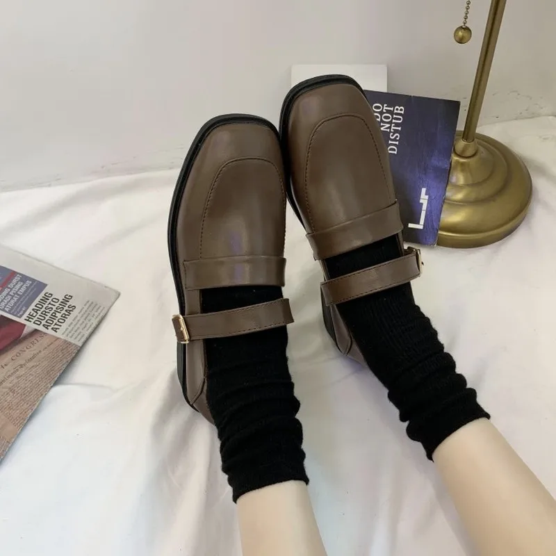 

British wind small leather shoes female spring autumn new retro square head belt buckle student shoes Zapatillas Mujer Z16-24