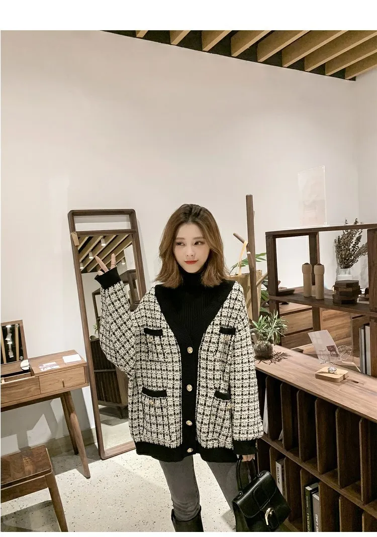 11864809629_718318349