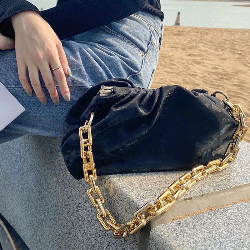 

fashion thick chains women shoulder bag designer handbags luxury velvet messenger bag lady day clutches female baguettes purses