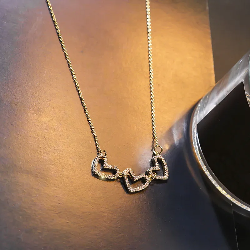 16267465265_1661689113