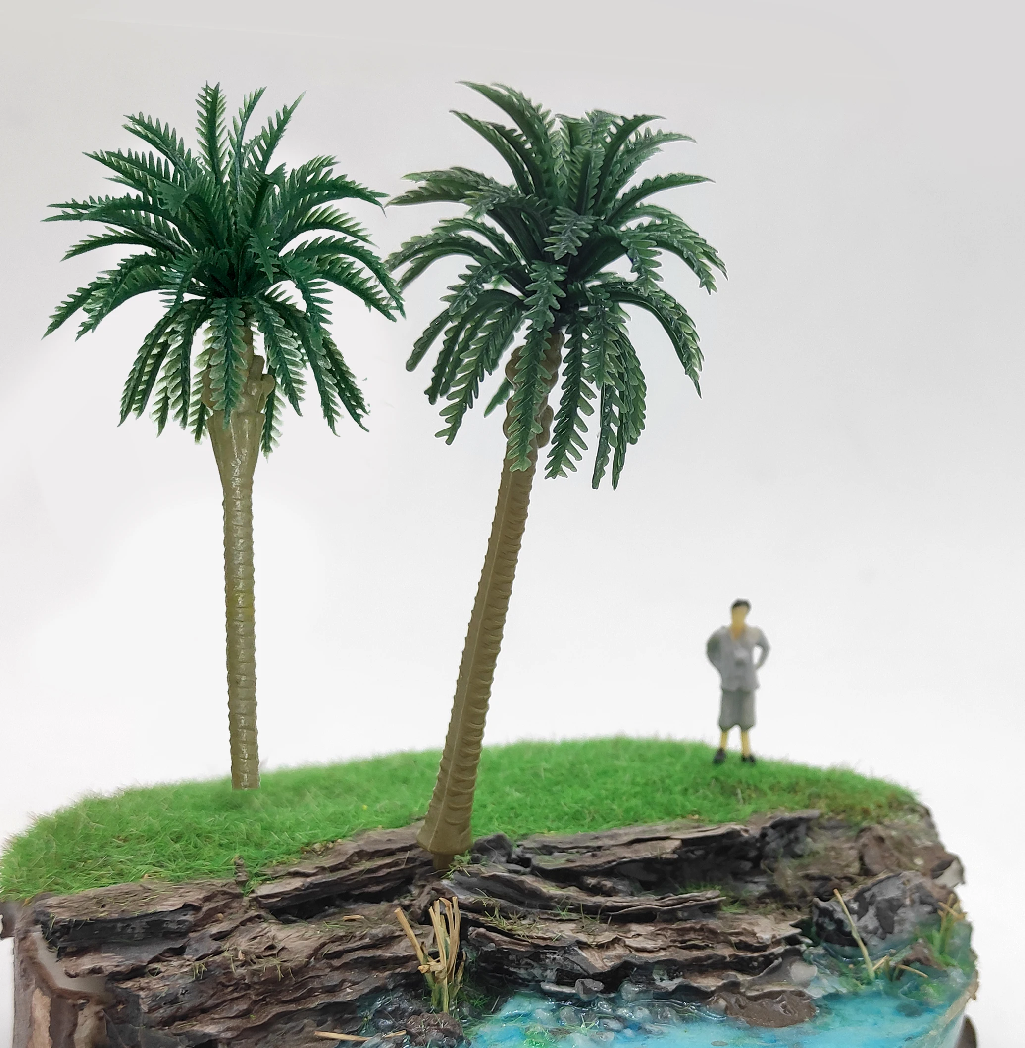 Livhil 20 Pcs Coconut Palm Model Trees, Scenery Model Plastic