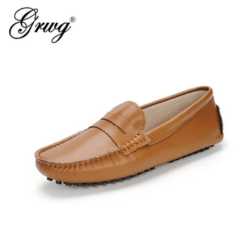 

GRWG Spring Summer New Men's Loafers Comfortable Flat Casual Shoes Men Breathable Slip-On Soft Leather Driving Shoes Moccasins