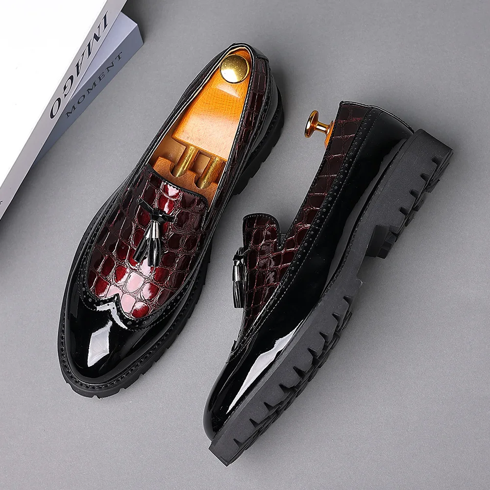 2021 Scarpe Eleganti Da Uomo In Pelle Design Scarpe Di Marca Nappa Classica Brogue Mans Calzature Scarpe Formali Scarpe Bullock Misura Grande 48