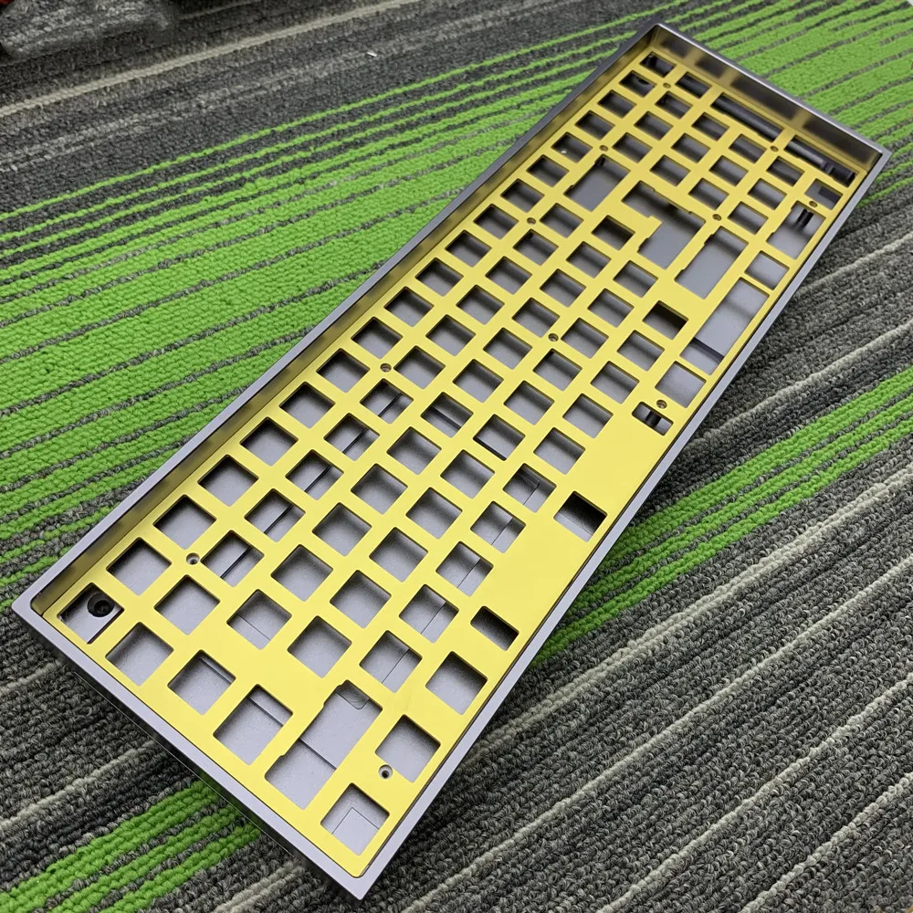 96 Mechanical Keyboard Kit Customized DIY Metal CNC Acrylic Light Transmission PCB Soldering Custom - Цвет: 96 Silver Gold