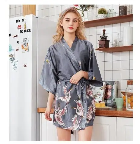 Модные женские летние мини-кимоно, халат, женское банное платье из вискозы, ночная рубашка юката, пижамы, пижамы, женская пижама, размер m-xxl - Цвет: silver