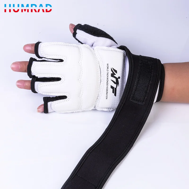 

Qingdao Taekwondo WTF Long Belt Hand Guard Taekwondo Pavilion Only Half-finger Gloves Bracer X-long