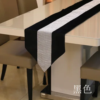 

Modern Rhinestones Table Runner for Wedding Party Chirstmas Cake Floral Flannel Tablecloth Decoration