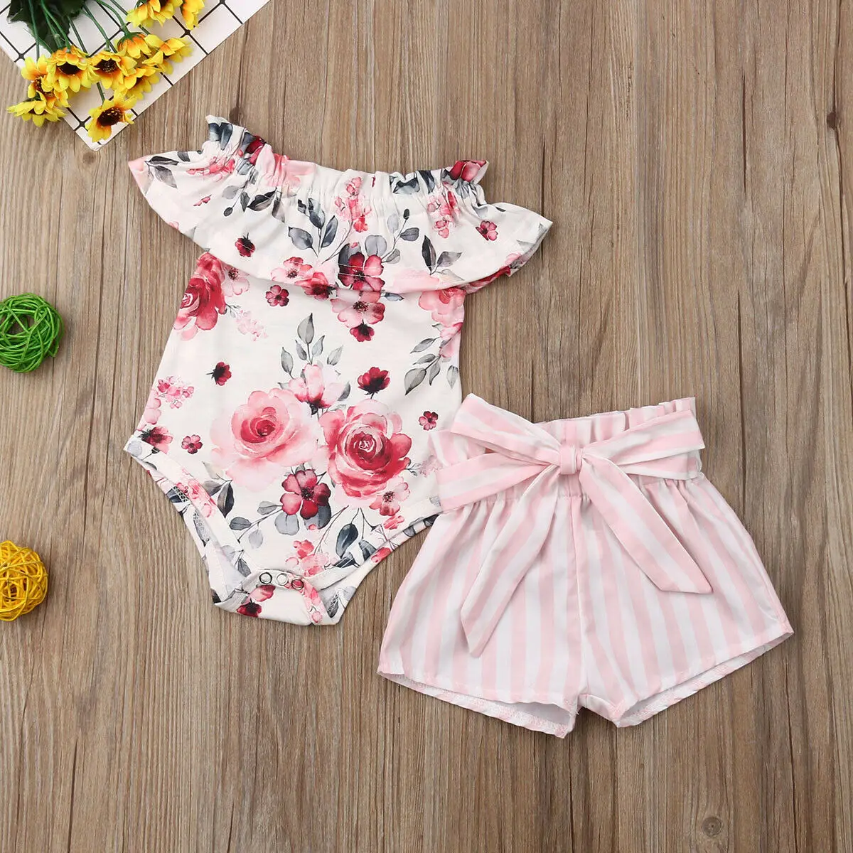 

2Pcs Baby Girls Bow Shorts + Off-Shoulder Bodysuit Set