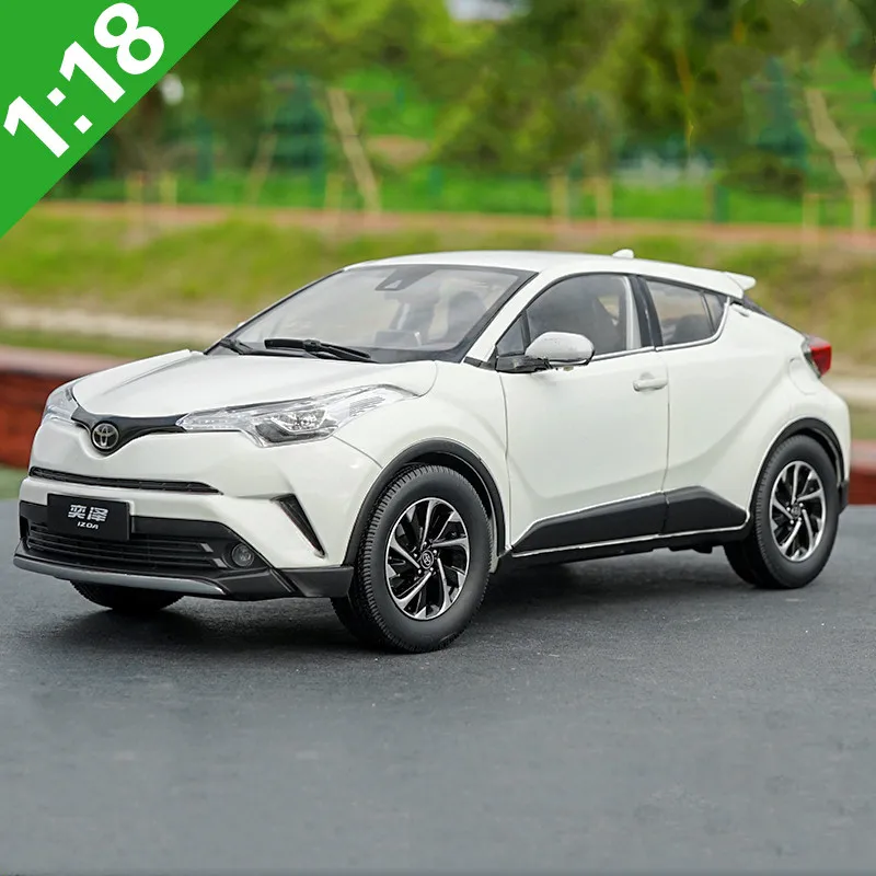 

High quality 1:18 TOYOTA IZOA alloy model,simulation die-casting 6 door SUV models,advanced collection&gifts,free shipping