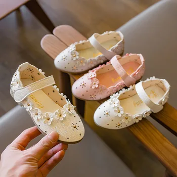 

New Girls Flat Shoes Rubber Shallow Flower Princess Dancing Flat White Shoes Hollow Peas Shoes Zapatos