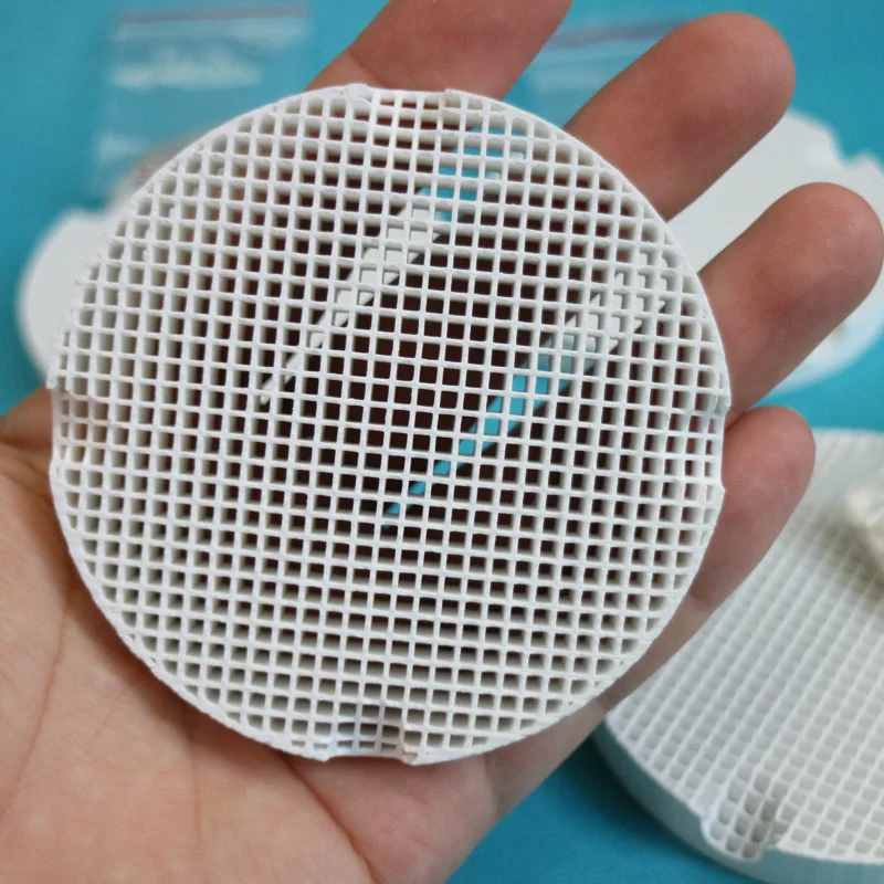 4pcs Dental lab Ceramic Honeycomb Firing tray With 40Pcs Metal dental Pins & 40Pcs ceramic dental Pins Dental material for lab