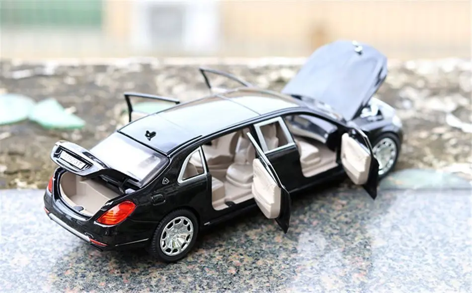 1/24 Maybach S600 металлическая модель автомобиля литая под давлением сплав высокая имитация, модели автомобилей 6 дверей можно открыть инерционные игрушки для детей Difts