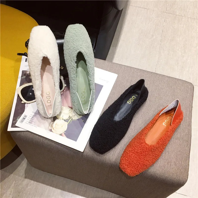 

2019 Women Shoes Modis Slip-on Casual Female Sneakers Loafers Fur Square Toe Dress Cute Nurse Slip On New Solid Fashion Leisure