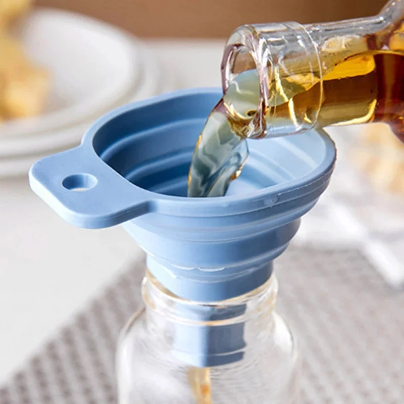 1pcs Silicone Folding Telescopic Long Neck Funnel Household Liquid Dispensing Hungging Mini Funnel Kitchen Tools Accessories 70%