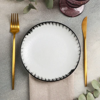 

Dessert plate Black, d = 17.5 cm