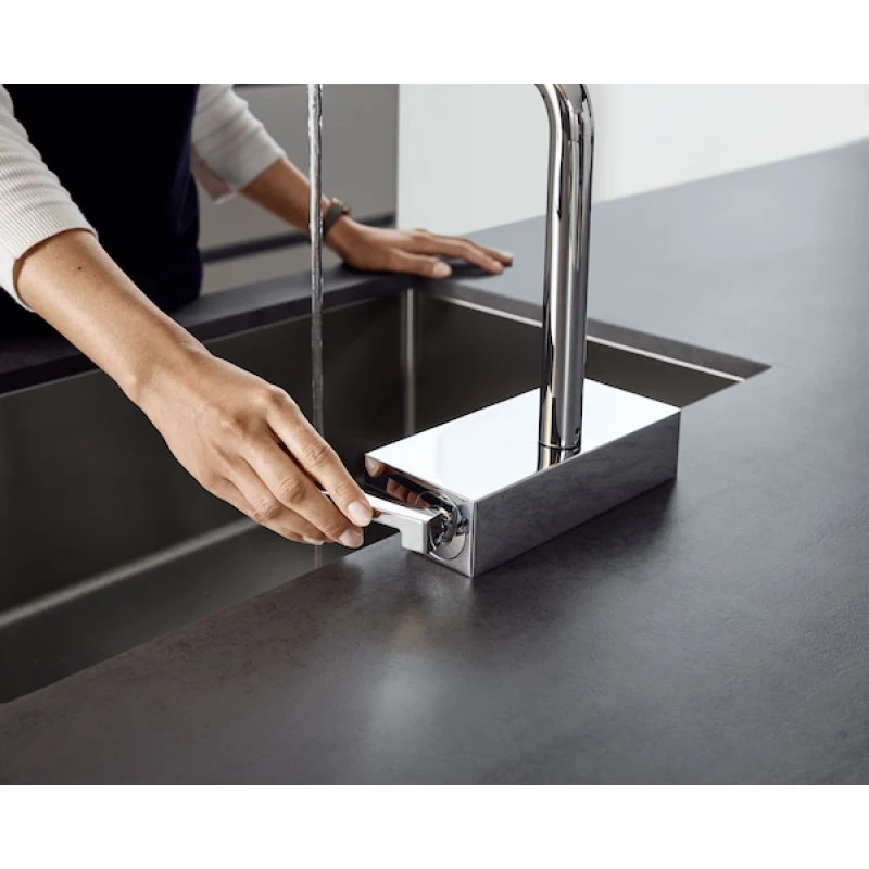 Рисунок 3 - Смеситель для кухни Hansgrohe Aquno