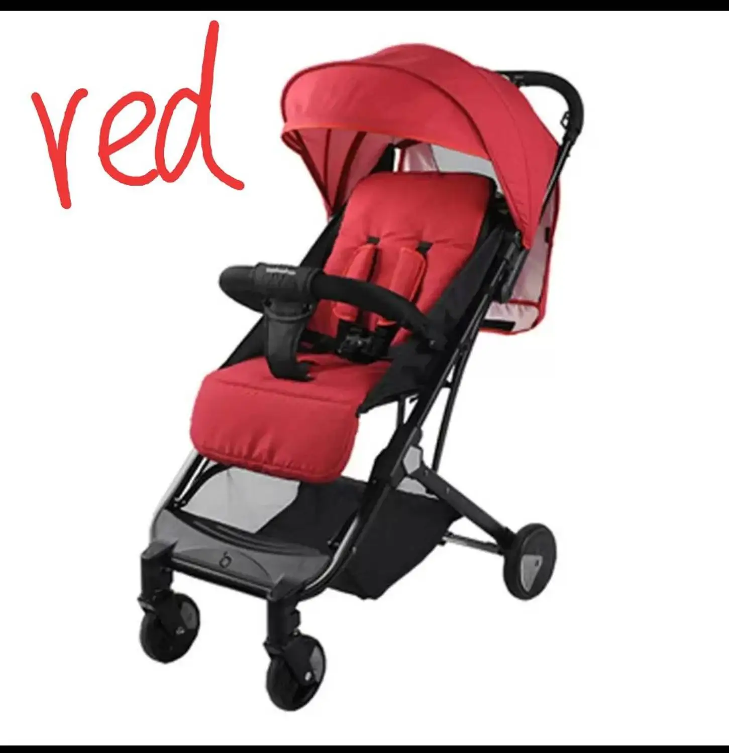 Детская тележка может сидеть на четырехколесной детской тележке которую можно