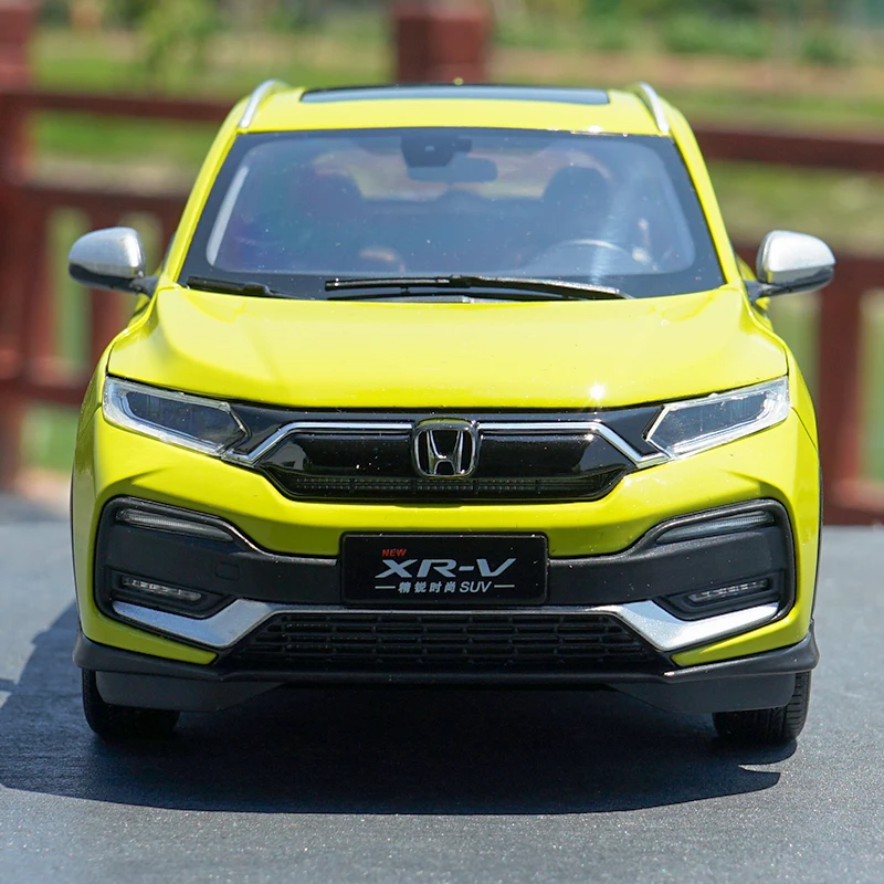 1:18 оригинальный Honda XRV XR-V 2019 литая под давлением модель автомобиля с маленьким