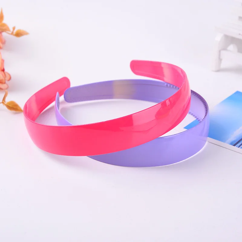 Hot Sales Korean-style 25 Mm Large Rims Color Plastic Headband Cute Candy-Colored Toothed Hair Bands Manufacturers Direct Sellin