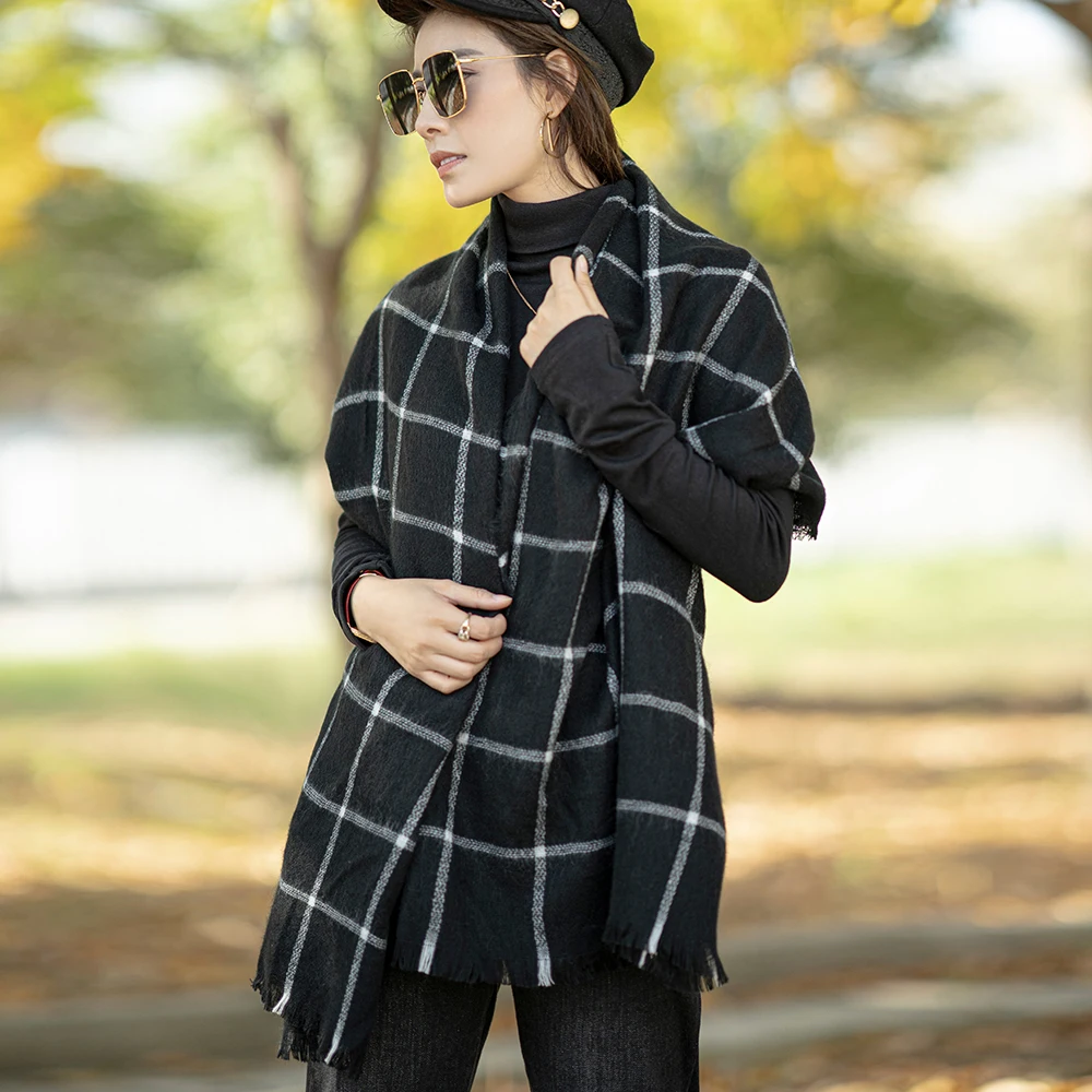 Cena Szalik dla kobiet Plaid Bufandas Mujer czarny ciepły szalik damskie szaliki zimowe szale etole koc szalik luksusowej marki