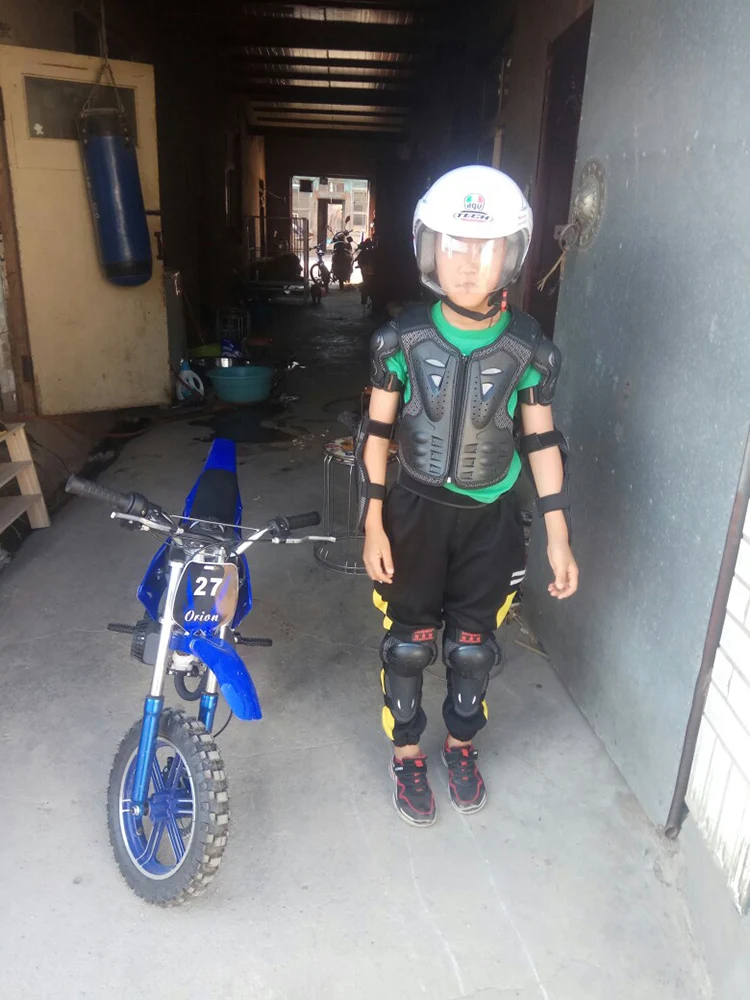 Для детей от 4 до 15 лет Детская Moto Велоспорт велосипед баланса бронежилет скутер для верховой езды Катание на коньках налокотник Комбинации мотоцикл праздничный костюм с жилетом
