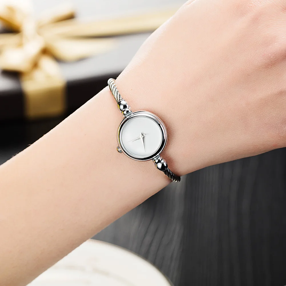 

Spring New Style Watch Mori Girl Line Versatile Students Watch Creative Bracelet No Buckle Alloy Ribbon