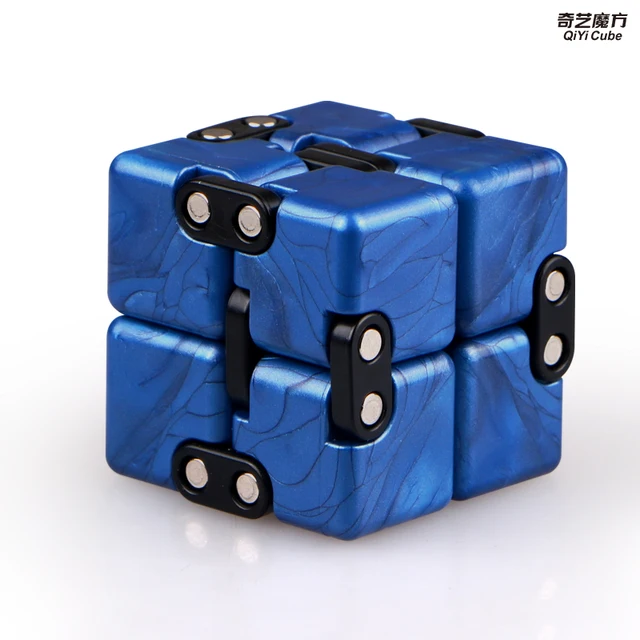 Qiyi Infinite cube Puzzle Toy 2x2 Magic Cubes Flip Cubic Stress Reliever Toys Children Gift 2x2x2 Speed Cubo magico 4