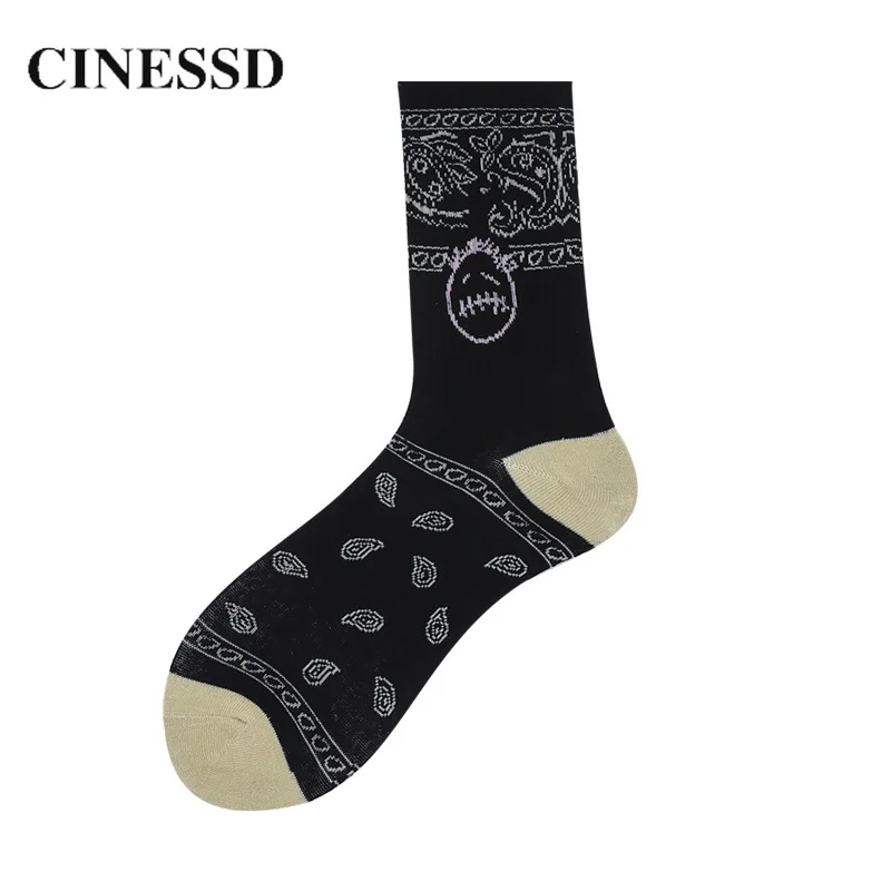 Рисунок 2 - Мужские носки CINESSD с рисунком лица