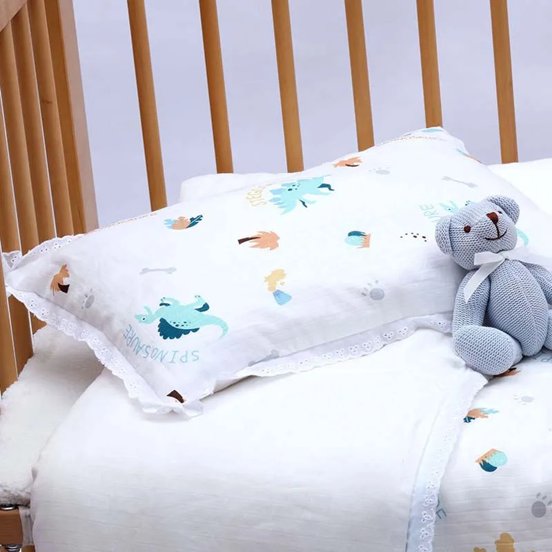 4 шт./компл. хлопок детская кроватка комплект постельного белья для мальчиков и девочек с персонажами из мультфильмов для маленьких Постельное белье включает в себя Стёганое одеяло крышка сердечника наволочка Подушка без чехла