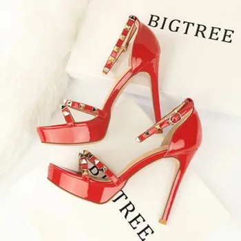 

Women Sandals Fashion Rivet Strap Buckle Patent leather Summer Shoes Platform Wedge High heels Sandals Office shoes Женские