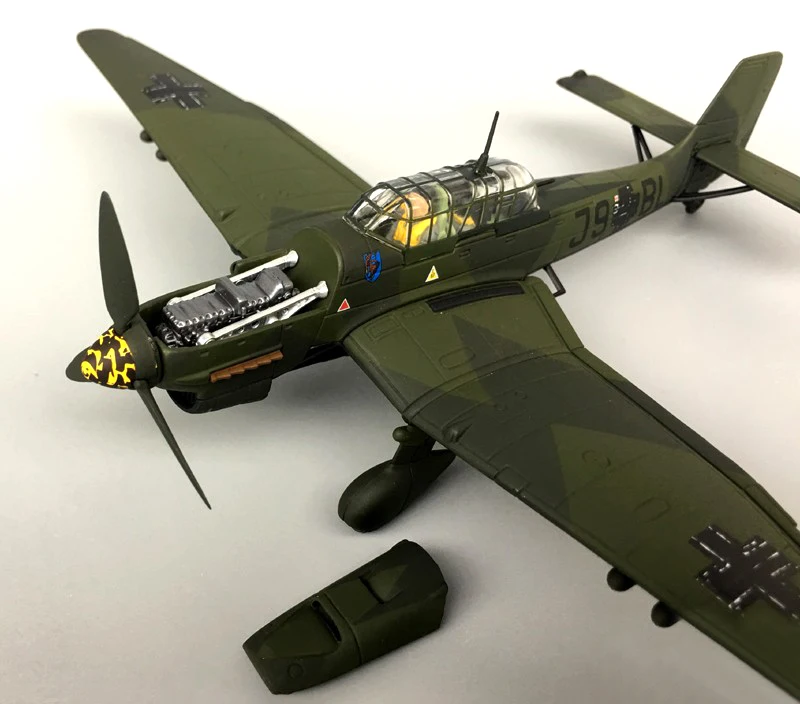 Fine 1/72 НЕМЕЦКИЙ JU87B-2 Stuk dive bomber a32518 Коллекционная модель сплава
