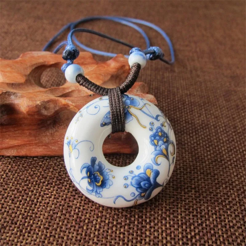 BlueAndWhitePorcelainCeramicNecklaceCeramicBeadsNeckalceartwareAntiquewholesale