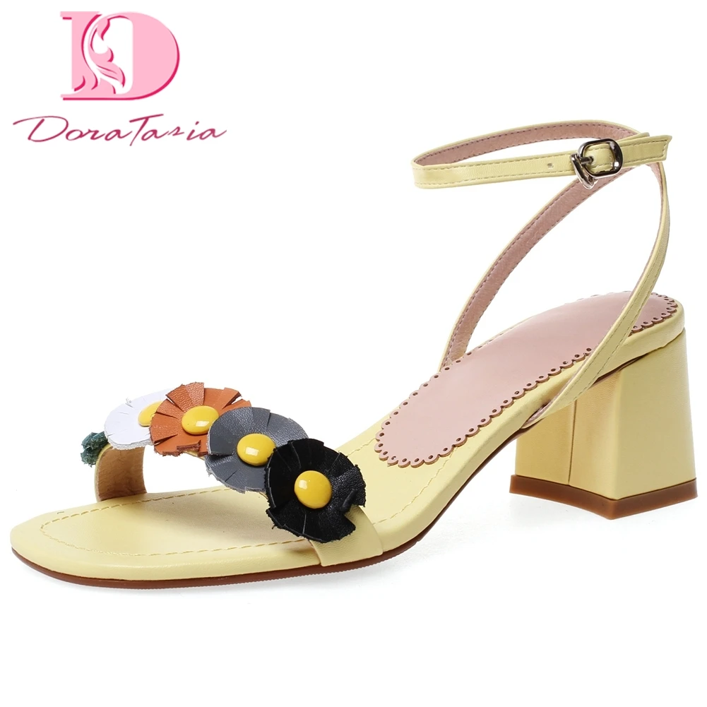 

Doratasia 2020 Brand Design INS Hot Sweet Flowers Lesiure Genuine Leather Square Heels Summer Sandals Women Shoes Woman